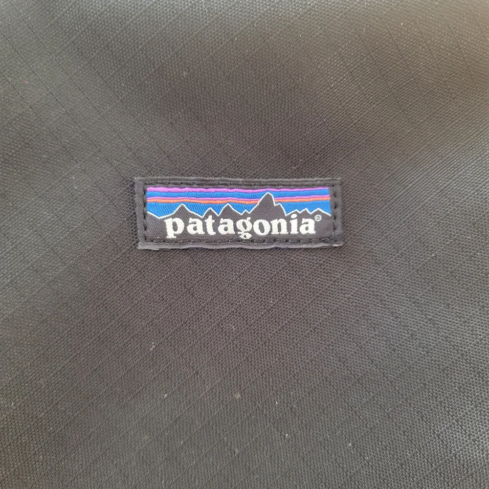 Patagonia Black Hole Travel Organizer Pouch - Picture 3 of 9